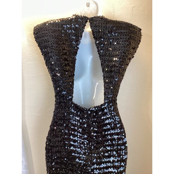 Black Sequins Open Back Ruffle Hem Evening Formal Dress 4 Structured Shoulders - Picture 7 of 10
